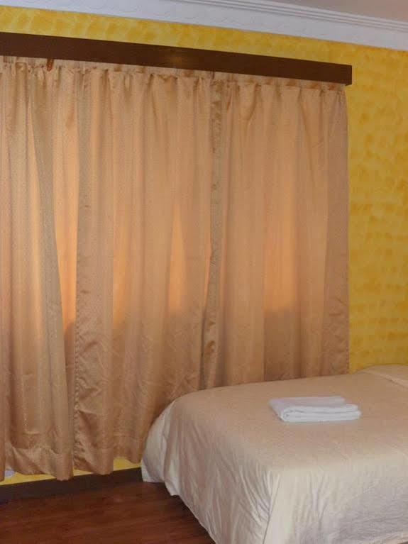 Super Oyo Capital O 90125 Hotel Grand Orchard Kuala Lumpur Exterior photo